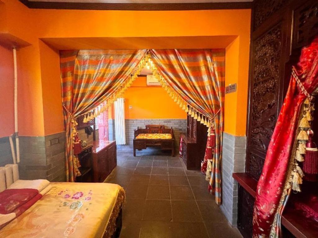 Double Happiness Courtyard Hotel