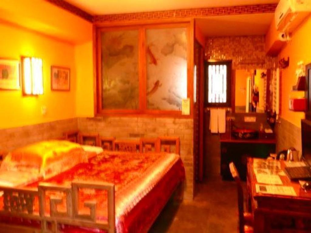 Hotel Double Happiness Courtyard 4*